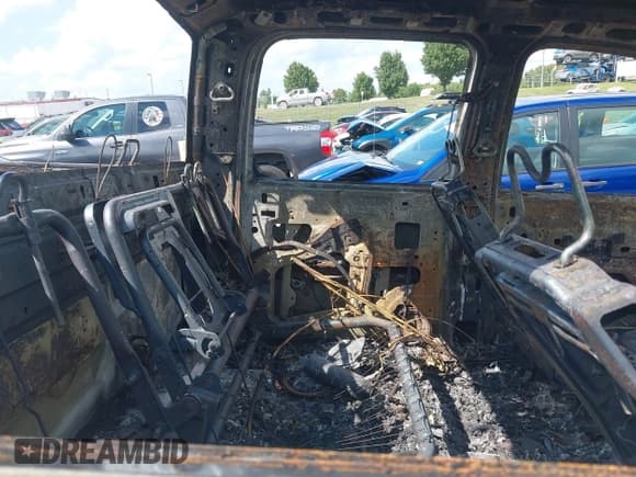 ✅ 2007 Chevrolet Silverado 1500 1LT • VIN: 2GCEK13M671583483 • Lot: 42907534. Listed on IAAI with Not provided. Free auction sales archive from the USA and detailed vehicle history report at DreamBid. Image 8.