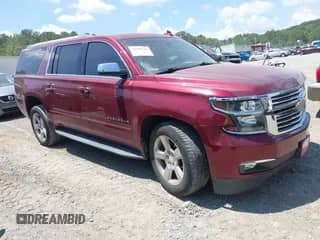 2017 Chevrolet Suburban Premier z VIN 1GNSCJKC9HR117703, wystawiony jako IAAI lot #42850210 z przebiegiem 147 596 mil mil oraz . Historia ofert i sprzedaży dostępna na DreamBid. Obrazek 1.