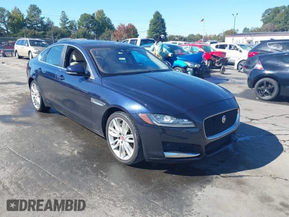 ✅ 2016 Jaguar XF 35t Prestige • VIN: SAJBK4BV2GCY19251 • Lot: 43459912. Wystawiony na IAAI z przebiegiem 97 150 mil. Bezpłatny archiwum sprzedaży aukcyjnych z USA i szczegółowy raport historii pojazdu na DreamBid. Zdjęcie 1.