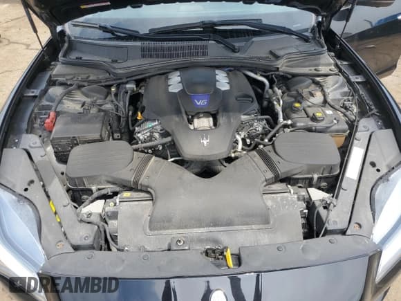 ✅ 2019 Maserati Quattroporte S Q4 GranSport • VIN: ZAM56YRS8K1315936 • Lot: 54720954. Wystawiony na Copart z przebiegiem 50 766 mil. Bezpłatny archiwum sprzedaży aukcyjnych z USA i szczegółowy raport historii pojazdu na DreamBid. Zdjęcie 11.