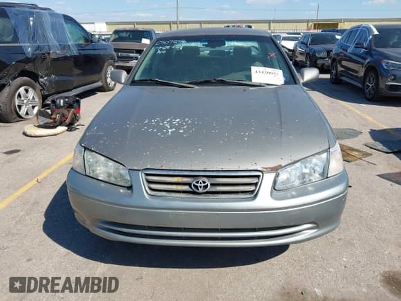 ✅ 2001 Toyota Camry LE • VIN: 4T1BG22K61U030253 • Lot: 43430952. Listed on IAAI with 319,972 mi. Free auction sales archive from the USA and detailed vehicle history report at DreamBid. Image 12.