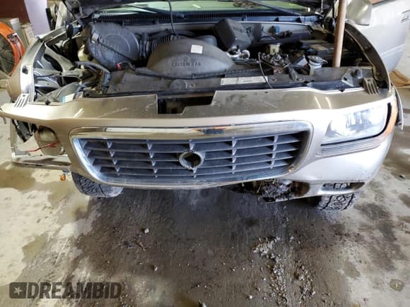 ✅ 1999 Cadillac Escalade • VIN: 1GYEK13R4XR415113 • Lot: 53036465. Listed on Copart with Not provided. Free auction sales archive from the USA and detailed vehicle history report at DreamBid. Image 14.