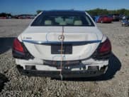 ✅ 2020 Mercedes-Benz C 300 • VIN: 55SWF8DB3LU328066 • Lot: 82344665. Wystawiony na Copart z przebiegiem 63 213 mil. Bezpłatny archiwum sprzedaży aukcyjnych z USA i szczegółowy raport historii pojazdu na DreamBid. Zdjęcie 6.