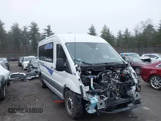 ✅ 2024 Ford Transit Passenger XL • VIN: 1FDAX2C85RKB51460 • Lot: 43599256. Wystawiony na IAAI z przebiegiem 4 797 mil. Bezpłatny archiwum sprzedaży aukcyjnych z USA i szczegółowy raport historii pojazdu na DreamBid. Zdjęcie 1.