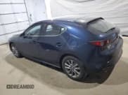 ✅ 2022 Mazda 3 S • VIN: JM1BPAJL9N1519522 • Лот: 81258885. Опубликован ранее на Copart с пробегом 61 546 миль. Бесплатный доступ к архиву аукционных продаж из США и подробный отчёт об истории автомобиля на DreamBid. Изображение 2.