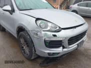✅ 2017 Porsche Cayenne • VIN: WP1AA2A25HKA80522 • Lot: 42288882. Listed on IAAI with 145,422 mi. Free auction sales archive from the USA and detailed vehicle history report at DreamBid. Image 6.