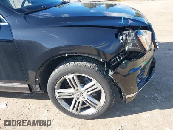 ✅ 2016 Volkswagen Touareg Lux • VIN: WVGEF9BP4GD001508 • Lot: 41850994. Wystawiony na IAAI z przebiegiem 63 355 mil. Bezpłatny archiwum sprzedaży aukcyjnych z USA i szczegółowy raport historii pojazdu na DreamBid. Zdjęcie 18.