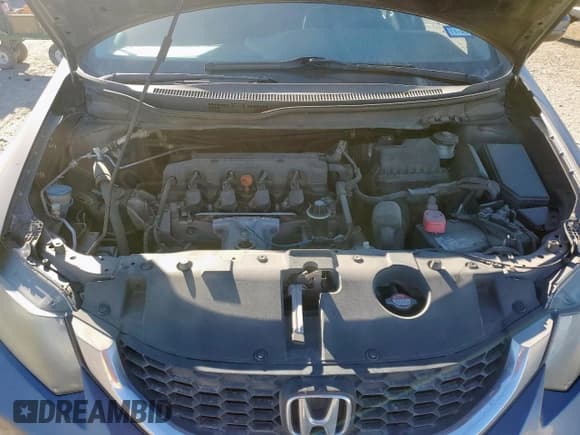 ✅ 2014 Honda Civic LX • VIN: 19XFB2F52EE024642 • Лот: 92111635. Опубликован ранее на Copart с пробегом 166 722 миль. Бесплатный доступ к архиву аукционных продаж из США и подробный отчёт об истории автомобиля на DreamBid. Изображение 11.