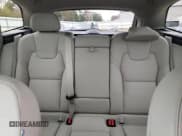 ✅ 2024 Volvo XC60 Plus Dark Theme • VIN: YV4H60DLXR1917781 • Lot: 82760255. Listed on Copart with 12,720 mi. Free auction sales archive from the USA and detailed vehicle history report at DreamBid. Image 10.