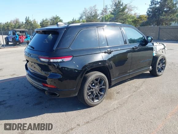 ✅ 2024 Jeep Grand Cherokee • VIN: 1C4RJYB61R8506777 • Лот: 43530625. Опубликован ранее на IAAI с пробегом 11 606 миль. Бесплатный доступ к архиву аукционных продаж из США и подробный отчёт об истории автомобиля на DreamBid. Изображение 4.