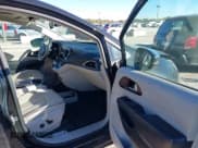 ✅ 2020 Chrysler Pacifica Limited • VIN: 2C4RC1GG1LR246489 • Lot: 43496729. Listed on IAAI with 125,056 mi. Free auction sales archive from the USA and detailed vehicle history report at DreamBid. Image 5.