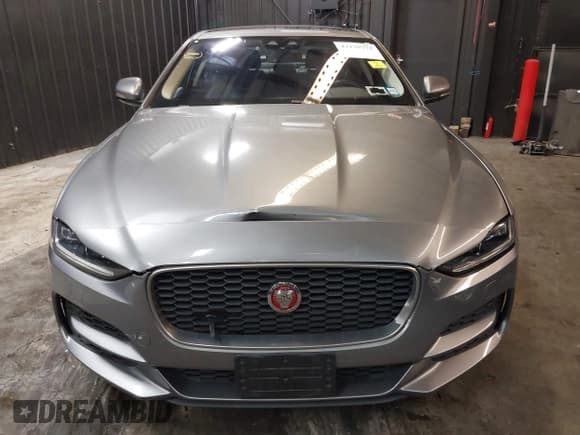 ✅ 2020 Jaguar XE S • VIN: SAJAJ4FX3LCP58609 • Lot: 42139772. Wystawiony na IAAI z przebiegiem 46 025 mil. Bezpłatny archiwum sprzedaży aukcyjnych z USA i szczegółowy raport historii pojazdu na DreamBid. Zdjęcie 12.