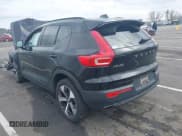 ✅ 2023 Volvo XC40 Plus Dark Theme • VIN: YV4L12UWXP2009398 • Lot: 41946977. Listed on IAAI with 33,330 mi. Free auction sales archive from the USA and detailed vehicle history report at DreamBid. Image 3.