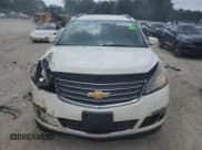 ✅ 2014 Chevrolet Traverse LT • VIN: 1GNKRGKD7EJ137145 • Lot: 59519844. Wystawiony na Copart z przebiegiem 158 743 mil. Bezpłatny archiwum sprzedaży aukcyjnych z USA i szczegółowy raport historii pojazdu na DreamBid. Zdjęcie 5.