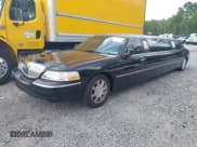 ✅ 2007 Lincoln Town Car Executive • VIN: 1L1FM88W97Y602572 • Лот: 42720937. Опубликован ранее на IAAI с пробегом 61 347 миль. Бесплатный доступ к архиву аукционных продаж из США и подробный отчёт об истории автомобиля на DreamBid. Изображение 2.