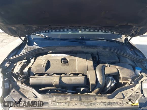 ✅ 2014 Volvo XC60 3.2L • VIN: YV4952DL5E2521300 • Lot: 43582534. Listed on IAAI with 58,190 mi. Free auction sales archive from the USA and detailed vehicle history report at DreamBid. Image 10.