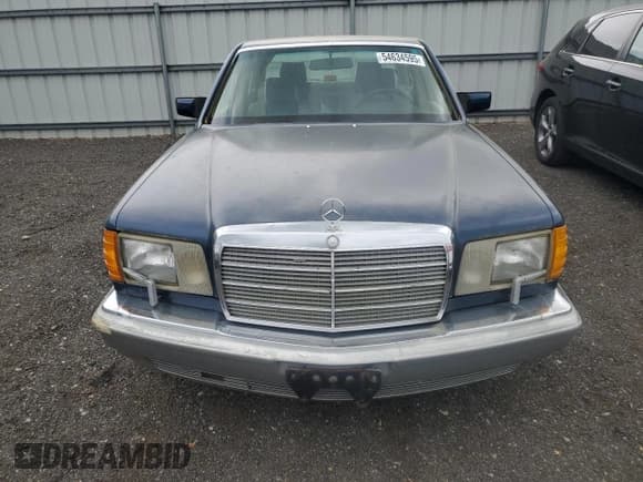 ✅ 1986 Mercedes-Benz 560 • VIN: WDBCA39D7GA260903 • Lot: 54634595. Wystawiony na Copart z przebiegiem 187 942 mil. Bezpłatny archiwum sprzedaży aukcyjnych z USA i szczegółowy raport historii pojazdu na DreamBid. Zdjęcie 5.