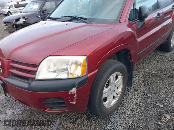 ✅ 2005 Mitsubishi Endeavor LS • VIN: 4A4MN21S15E067384 • Lot: 41623082. Wystawiony na IAAI z przebiegiem 108 843 mil. Bezpłatny archiwum sprzedaży aukcyjnych z USA i szczegółowy raport historii pojazdu na DreamBid. Zdjęcie 6.