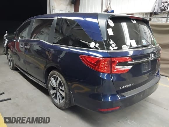 ✅ 2023 Honda Odyssey Touring • VIN: 5FNRL6H80PB037525 • Lot: 42314903. Listed on IAAI with 17,326 mi. Free auction sales archive from the USA and detailed vehicle history report at DreamBid. Image 3.