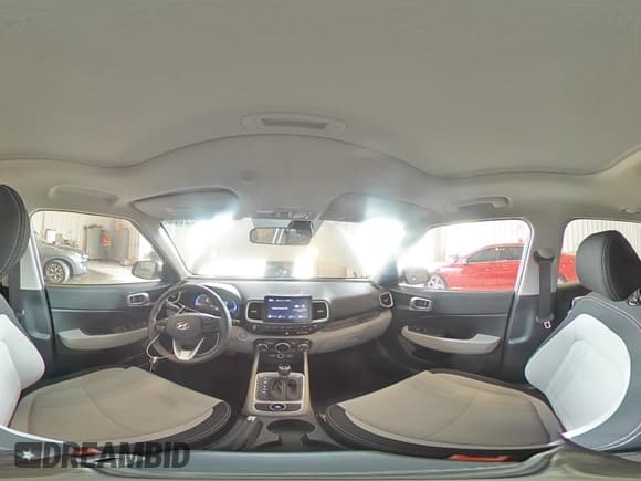 ✅ 2024 Hyundai Venue SEL • VIN: KMHRC8A37RU284685 • Lot: 59228065. Listed on Copart with 8,816 mi. Free auction sales archive from the USA and detailed vehicle history report at DreamBid. Image 16.