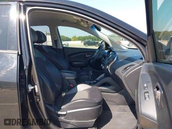 2015 Hyundai Tucson GLS с VIN KM8JT3AF4FU085227, выставлен на аукционе IAAI как лот 43150289 с пробегом Не указан миль и . История ставок и продаж доступна на DreamBid. Изображение 5.