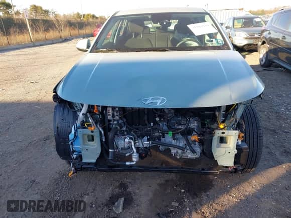 ✅ 2024 Hyundai Kona SE • VIN: KM8HACAB2RU148167 • Lot: 41281919. Listed on IAAI with 4,612 mi. Free auction sales archive from the USA and detailed vehicle history report at DreamBid. Image 13.