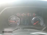 ✅ 2018 Chevrolet Silverado 1500 Custom • VIN: 1GCRCPEC6JZ235817 • Lot: 84731545. Wystawiony na Copart z przebiegiem 144 909 mil. Bezpłatny archiwum sprzedaży aukcyjnych z USA i szczegółowy raport historii pojazdu na DreamBid. Zdjęcie 9.