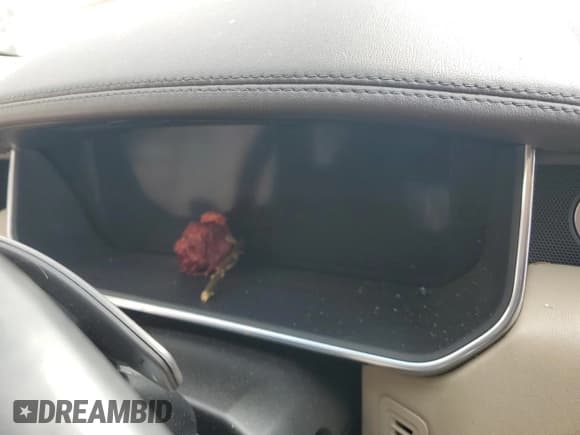 ✅ 2019 Land Rover Range Rover • VIN: SALGS2RE3KA530410 • Lot: 67732404. Listed on Copart with Not provided. Free auction sales archive from the USA and detailed vehicle history report at DreamBid. Image 9.