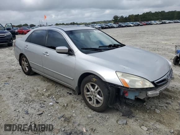 ✅ 2006 Honda Accord EX-L • VIN: 1HGCM56816A024646 • Lot: 85596835. Listed on Copart with 199,052 mi. Free auction sales archive from the USA and detailed vehicle history report at DreamBid. Image 4.