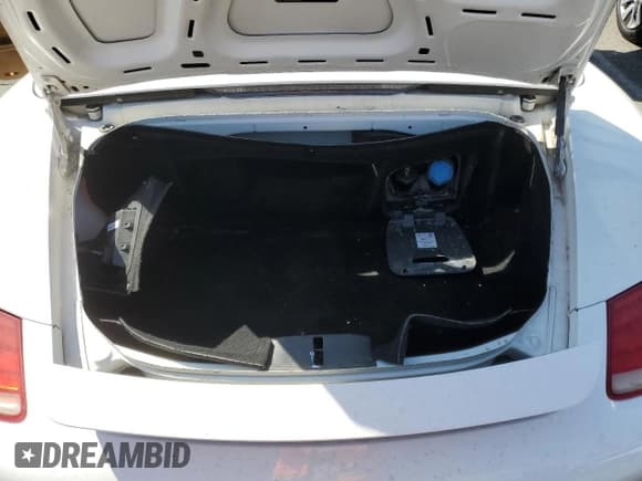 ✅ 2012 Porsche Boxster • VIN: WP0CA2A87CS710225 • Lot: 71497275. Wystawiony na Copart z przebiegiem 48 435 mil. Bezpłatny archiwum sprzedaży aukcyjnych z USA i szczegółowy raport historii pojazdu na DreamBid. Zdjęcie 11.