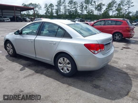 ✅ 2016 Chevrolet Cruze LS • VIN: 1G1PC5SH3G7183040 • Lot: 43364153. Listed on IAAI with 90,696 mi. Free auction sales archive from the USA and detailed vehicle history report at DreamBid. Image 3.