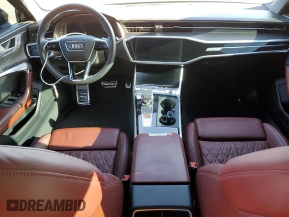 ✅ 2022 Audi S6 Premium Plus • VIN: WAUDFBF22NN051334 • Лот: 43468995. Опубликован ранее на Copart с пробегом 9 406 миль. Бесплатный доступ к архиву аукционных продаж из США и подробный отчёт об истории автомобиля на DreamBid. Изображение 8.