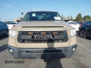 ✅ 2017 Toyota Tundra SR5 • VIN: 5TFEY5F17HX225871 • Лот: 41954311. Опубликован ранее на IAAI с пробегом 125 917 миль. Бесплатный доступ к архиву аукционных продаж из США и подробный отчёт об истории автомобиля на DreamBid. Изображение 12.
