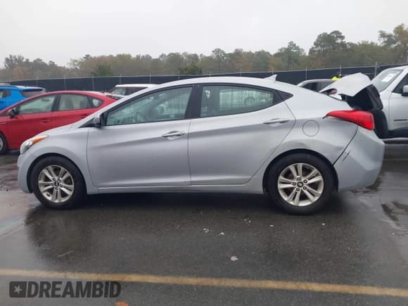 ✅ 2011 Hyundai Elantra GLS • VIN: 5NPDH4AE5BH038762 • Лот: 43532069. Опубликован ранее на IAAI с пробегом 153 791 миль. Бесплатный доступ к архиву аукционных продаж из США и подробный отчёт об истории автомобиля на DreamBid. Изображение 14.