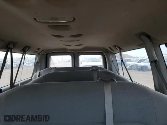 ✅ 2011 Ford Econoline Passenger XL • VIN: 1FBNE3BL0BDA16473 • Lot: 58950135. Wystawiony na Copart z przebiegiem 178 565 mil. Bezpłatny archiwum sprzedaży aukcyjnych z USA i szczegółowy raport historii pojazdu na DreamBid. Zdjęcie 10.