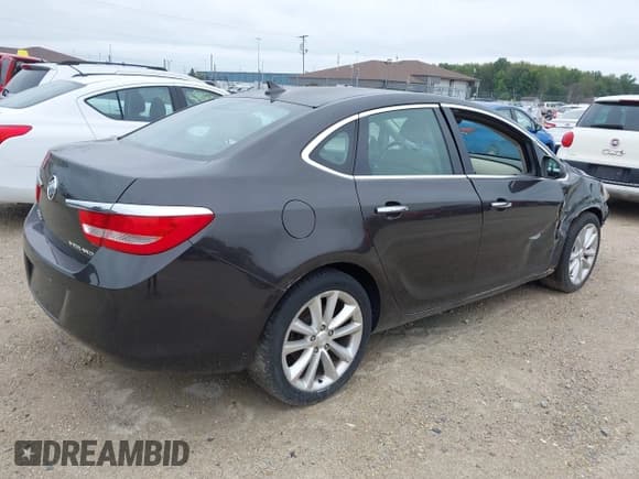 ✅ 2013 Buick Verano • VIN: 1G4PP5SK6D4242856 • Lot: 43289059. Listed on IAAI with 90,573 mi. Free auction sales archive from the USA and detailed vehicle history report at DreamBid. Image 4.