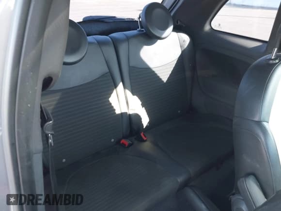 ✅ 2015 FIAT 500 Sport • VIN: 3C3CFFBR2FT662818 • Лот: 43571751. Опубликован ранее на IAAI с пробегом 122 980 миль. Бесплатный доступ к архиву аукционных продаж из США и подробный отчёт об истории автомобиля на DreamBid. Изображение 8.