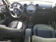 ✅ 2011 MINI Countryman • VIN: WMWZB3C55BWM00224 • Lot: 51319055. Listed on Copart with 182,840 mi. Free auction sales archive from the USA and detailed vehicle history report at DreamBid. Image 8.