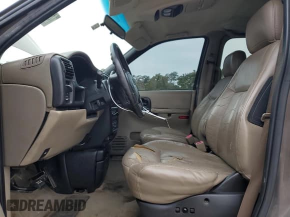 ✅ 2000 Oldsmobile Silhouette GL • VIN: 1GHDX03E4YD238405 • Lot: 45690865. Wystawiony na Copart z przebiegiem 127 913 mil. Bezpłatny archiwum sprzedaży aukcyjnych z USA i szczegółowy raport historii pojazdu na DreamBid. Zdjęcie 7.