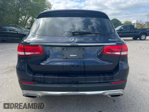 ✅ 2017 Mercedes-Benz GLC 300 • VIN: WDC0G4KB4HF243783 • Лот: 81058845. Опубликован ранее на Copart с пробегом 99 632 миль. Бесплатный доступ к архиву аукционных продаж из США и подробный отчёт об истории автомобиля на DreamBid. Изображение 13.