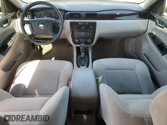 ✅ 2015 Chevrolet Impala LS • VIN: 2G1WA5E32F1105538 • Lot: 82697035. Listed on Copart with 160,857 mi. Free auction sales archive from the USA and detailed vehicle history report at DreamBid. Image 8.