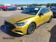 2020 Hyundai Sonata SEL Plus z VIN 5NPEJ4J29LH025075, wystawiony jako IAAI lot #43298359 z przebiegiem 47 873 mil mil oraz . Historia ofert i sprzedaży dostępna na DreamBid. Obrazek 17.