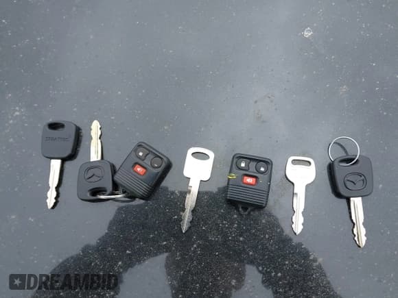 ✅ 2001 Mazda Tribute LX • VIN: 4F2CU08141KM10269 • Лот: 42138704. Опубликован ранее на IAAI с пробегом 166 825 миль. Бесплатный доступ к архиву аукционных продаж из США и подробный отчёт об истории автомобиля на DreamBid. Изображение 11.