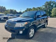 ✅ 2013 Toyota Land Cruiser • VIN: JTMHY7AJ9D4013338 • Lot: 80799075. Wystawiony na Copart z przebiegiem 144 546 mil. Bezpłatny archiwum sprzedaży aukcyjnych z USA i szczegółowy raport historii pojazdu na DreamBid. Zdjęcie 2.