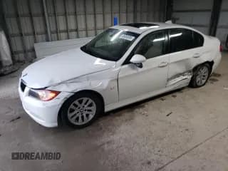 ✅ 2006 BMW 3 Series 325i • VIN: WBAVB17536NK35556 • Lot: 55650085. Wystawiony na Copart z przebiegiem 149 964 mil. Bezpłatny archiwum sprzedaży aukcyjnych z USA i szczegółowy raport historii pojazdu na DreamBid. Zdjęcie 1.