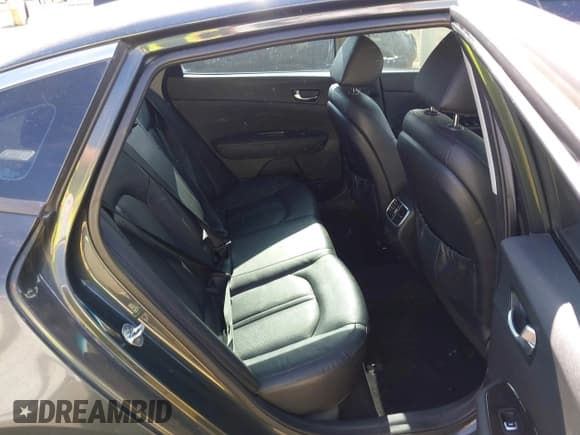 ✅ 2016 Kia Optima EX • VIN: 5XXGU4L3XGG095952 • Lot: 42496671. Wystawiony na IAAI z przebiegiem 77 554 mil. Bezpłatny archiwum sprzedaży aukcyjnych z USA i szczegółowy raport historii pojazdu na DreamBid. Zdjęcie 8.