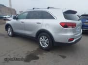 ✅ 2019 Kia Sorento LX • VIN: 5XYPGDA34KG595250 • Лот: 43700319. Опубликован ранее на IAAI с пробегом 116 027 миль. Бесплатный доступ к архиву аукционных продаж из США и подробный отчёт об истории автомобиля на DreamBid. Изображение 3.