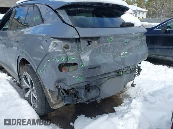 ✅ 2023 Volkswagen ID.4 Pro S • VIN: 1V2GNPE85PC004916 • Lot: 41519153. Wystawiony na IAAI z przebiegiem 21 681 mil. Bezpłatny archiwum sprzedaży aukcyjnych z USA i szczegółowy raport historii pojazdu na DreamBid. Zdjęcie 6.