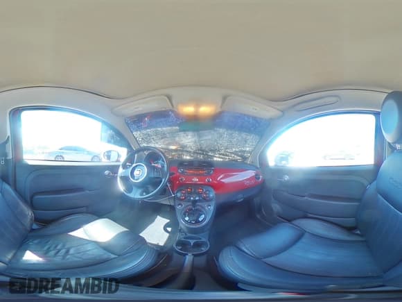 ✅ 2012 FIAT 500 Gucci • VIN: 3C3CFFER2CT118892 • Lot: 80903065. Wystawiony na Copart z przebiegiem 126 245 mil. Bezpłatny archiwum sprzedaży aukcyjnych z USA i szczegółowy raport historii pojazdu na DreamBid. Zdjęcie 14.