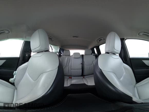 ✅ 2021 Jeep Renegade Limited • VIN: ZACNJDD15MPM49765 • Lot: 42093034. Listed on IAAI with 62,031 mi. Free auction sales archive from the USA and detailed vehicle history report at DreamBid. Image 18.